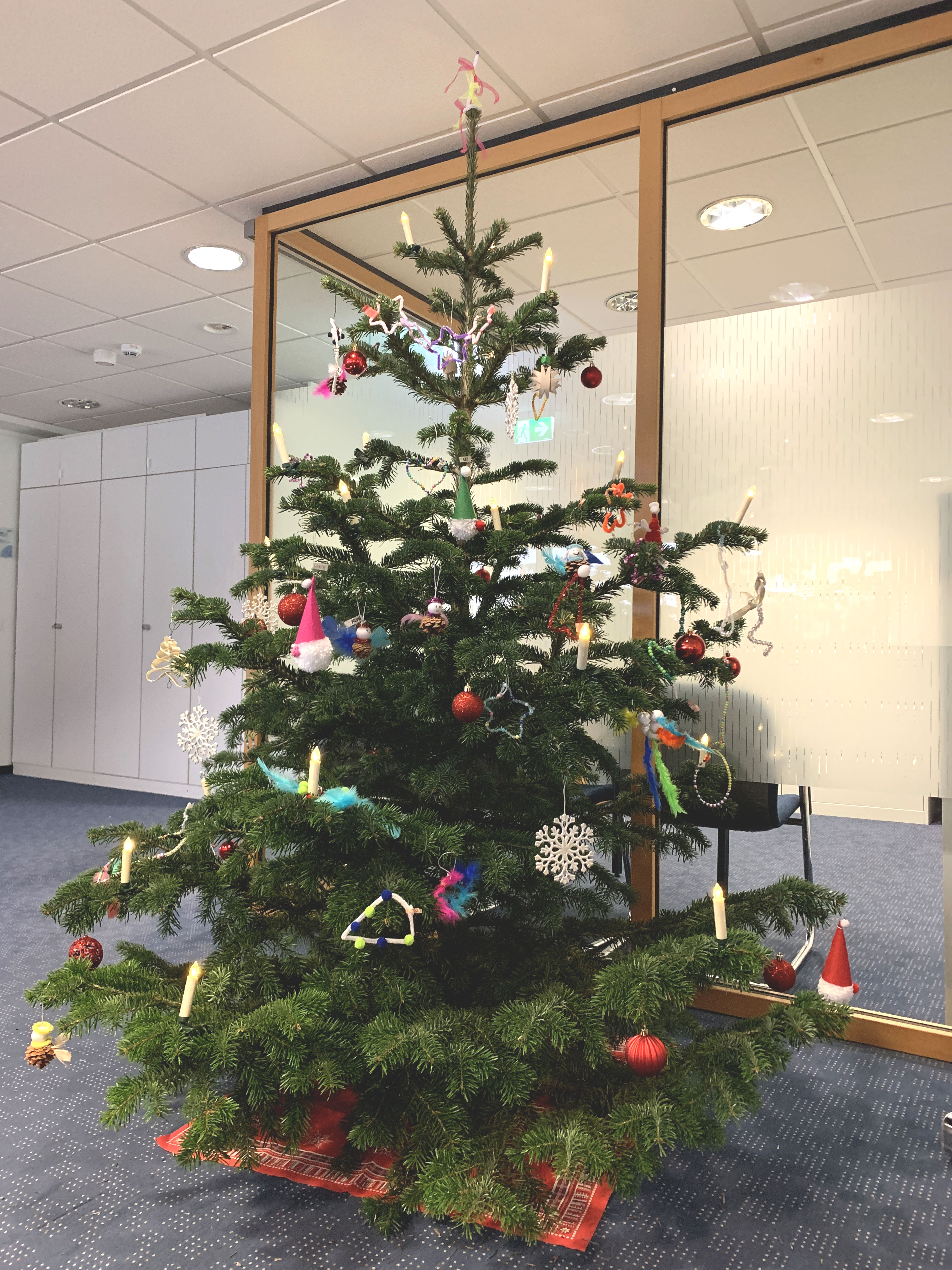 Geschmückter Weihnachtsbaum
